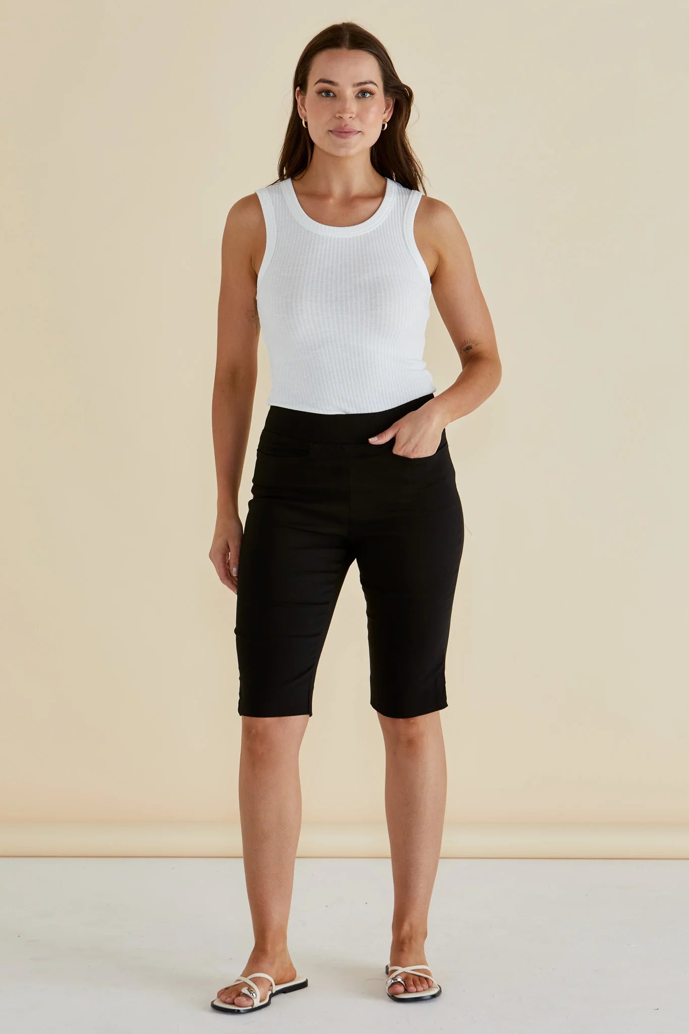 Betty Basics Bermuda Bengaline Short