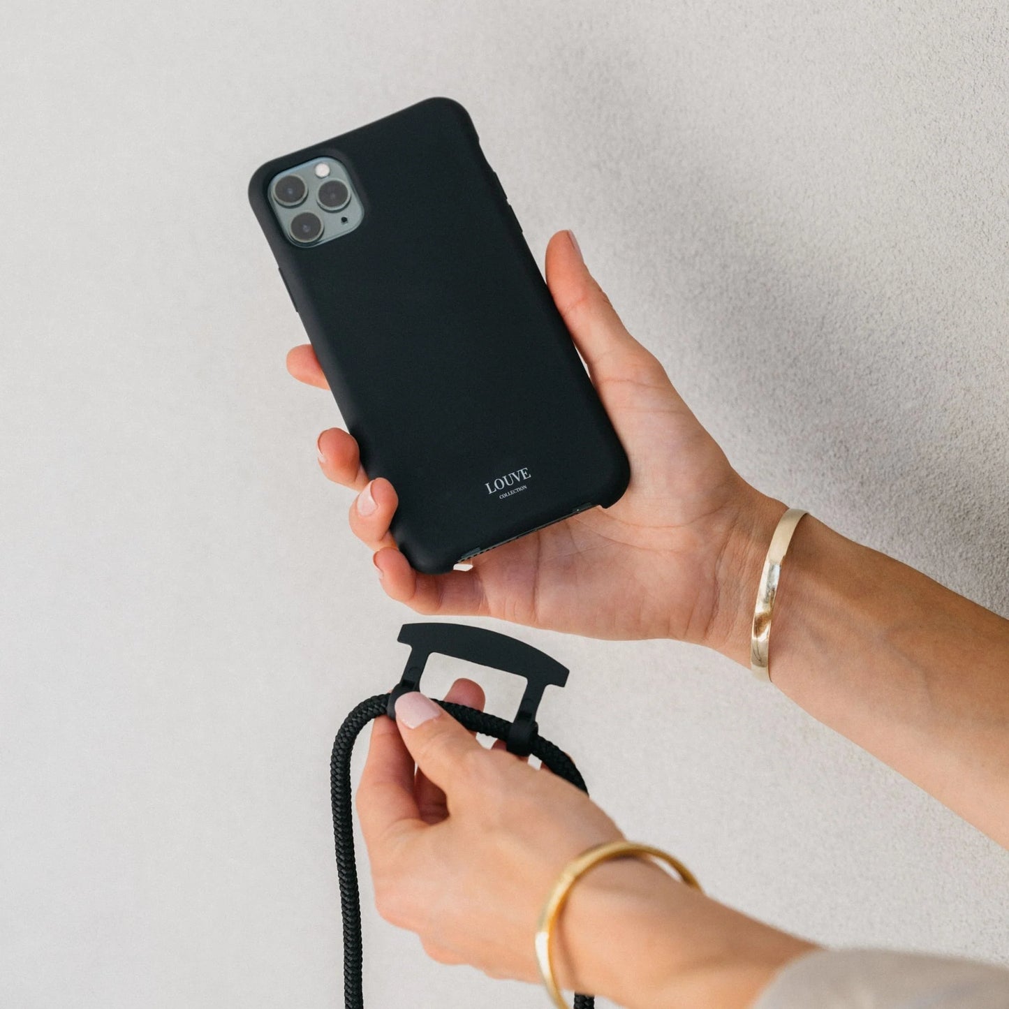 Louve Collection Le Cafe Noir Phone Case