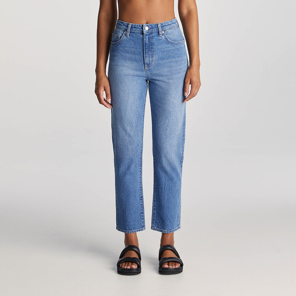 Riders Hi Slim Straight Crop Jeans