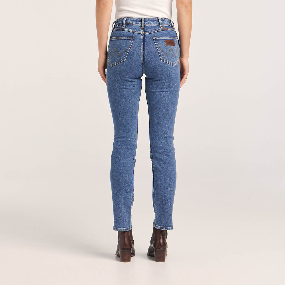 Wrangler Womens Mid Waist Straight Jean