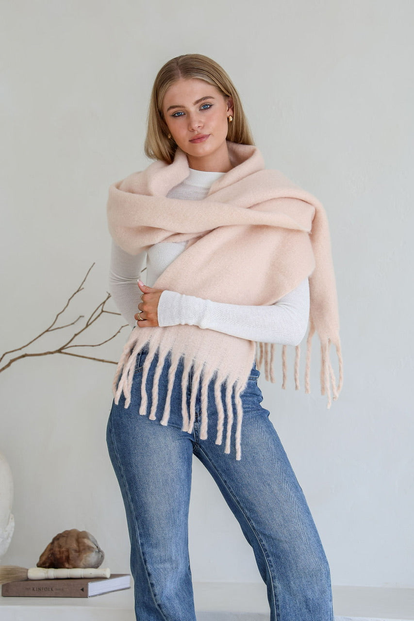 Isle Plain Snuggly Tassel Scarf