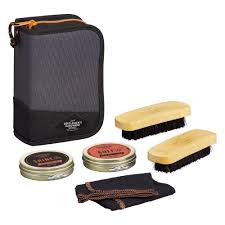 Designworks Inc Travel Shoe Shine Kit