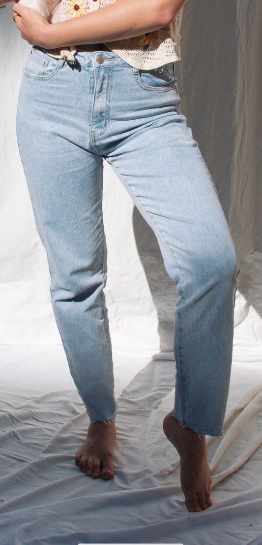 Country Denim High Rise Wash Straight Jean